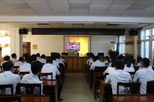 縣城投公司集中收聽收看慶祝中華人民共和國成立70周年大會